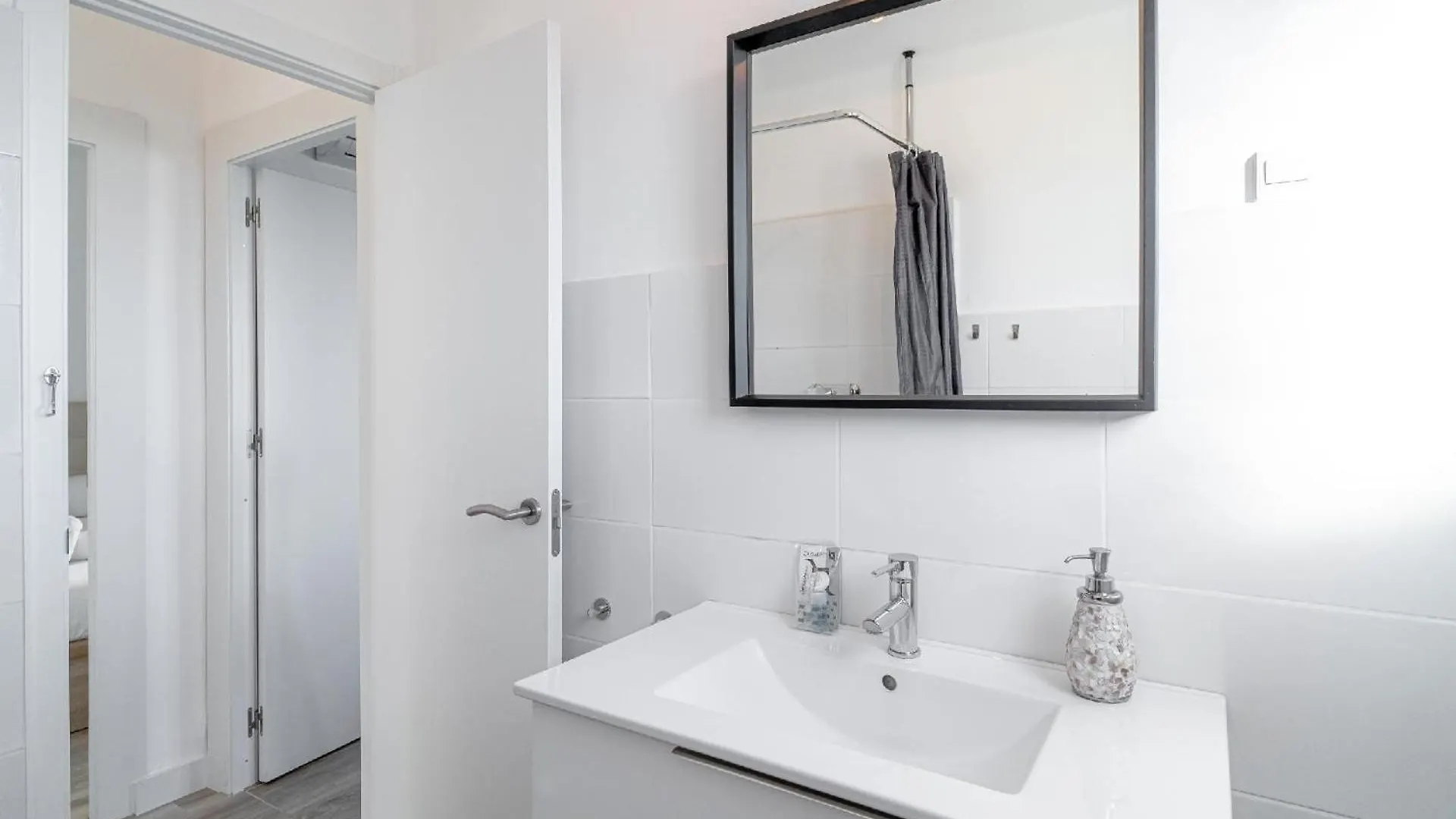 Apartment Ferienwohnung Fuer 4 Personen Ca 75 Qm In Nerja, Andalusien Costa Del Sol Spain